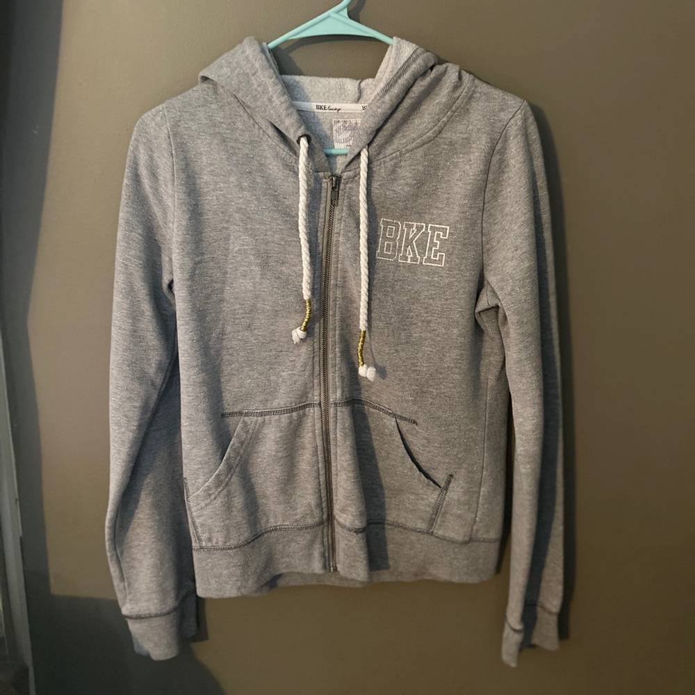 Women’s Buckle Zip Up Hoodie